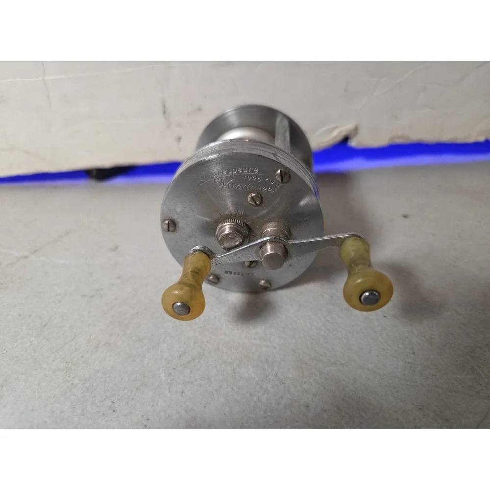Vintage Shakespeare 1920 Wondereel Model GE Baitcasting Reel Made U.S.A. 1940s